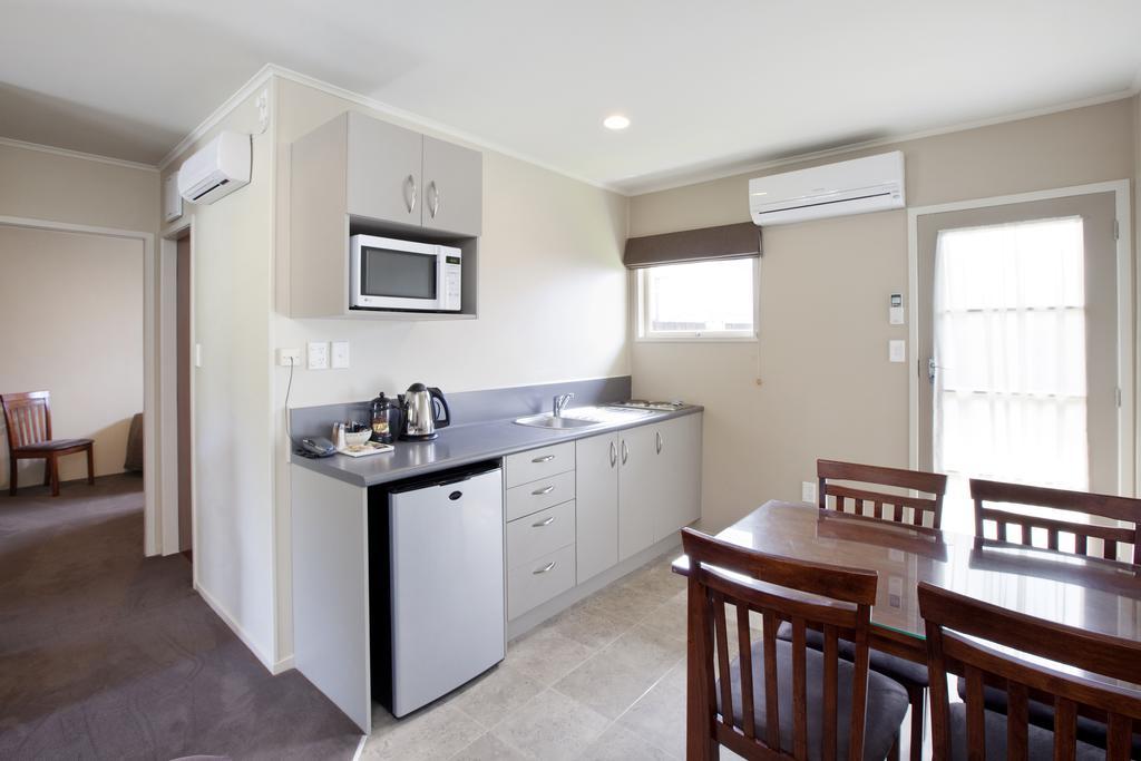 Colonial Court Motor Inn Tauranga Habitación foto